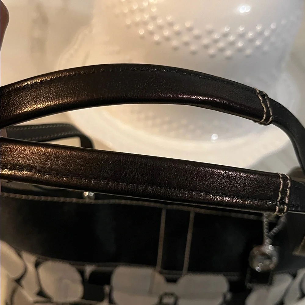 Coach Black and Gray Tote Bag..Tattersall Interior - Picture 5 of 13